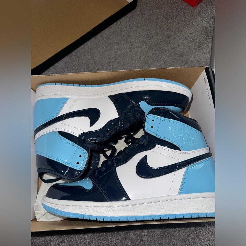 Air Jordan 1 UNC Patent